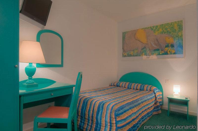 Croix De Malte Hotel Paris Quarto foto